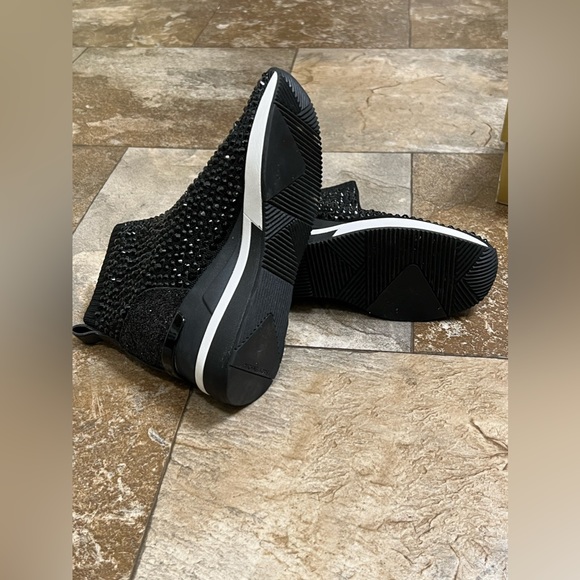 Michael Kors Skyler booties - Picture 3 of 6